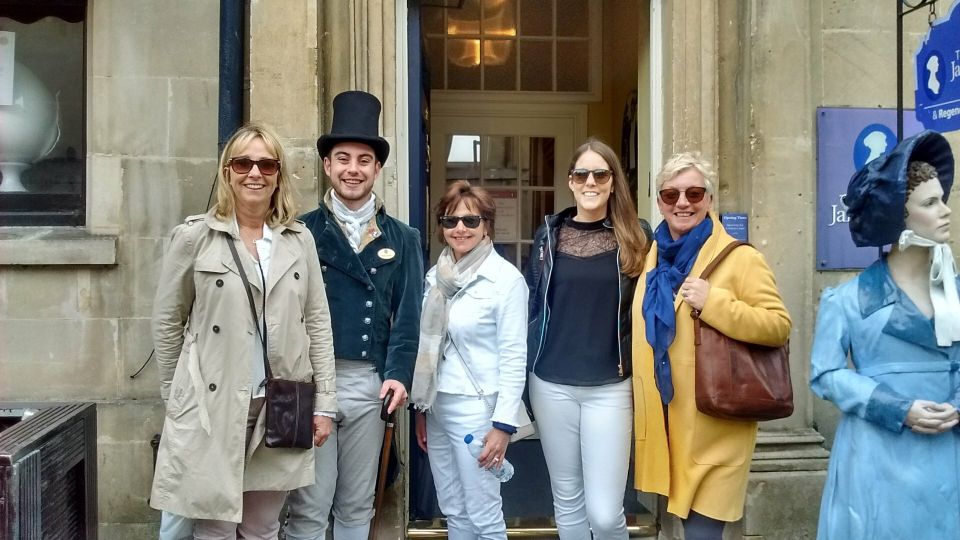 Bath: Private Unconventional History of Bath Walking Tour - Meeting at Bath Abbey and getting your bearings