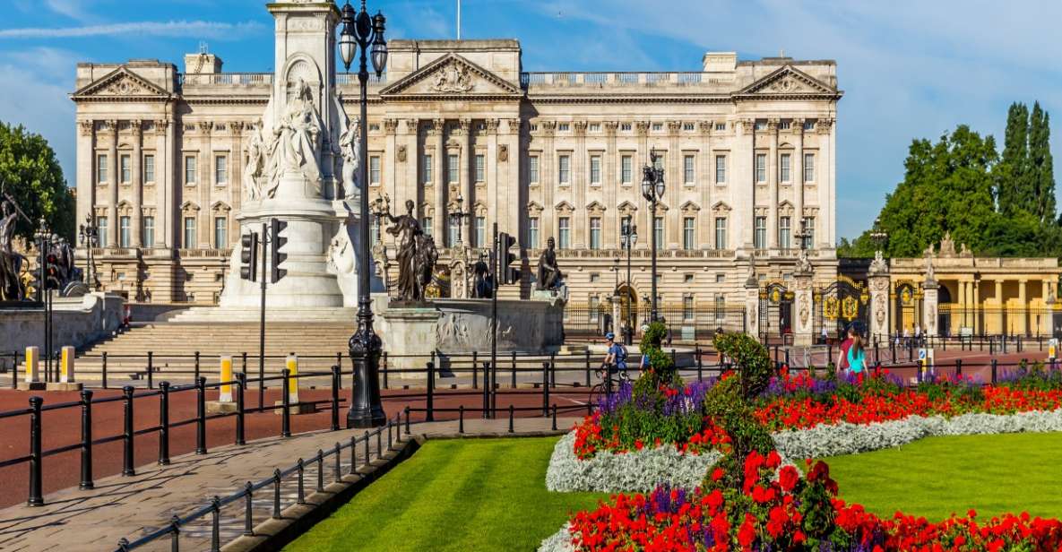Buckingham Palace Exterior and Royal History Private Tour - St James Park and the Diana Memorial Walk: where the story gets personal