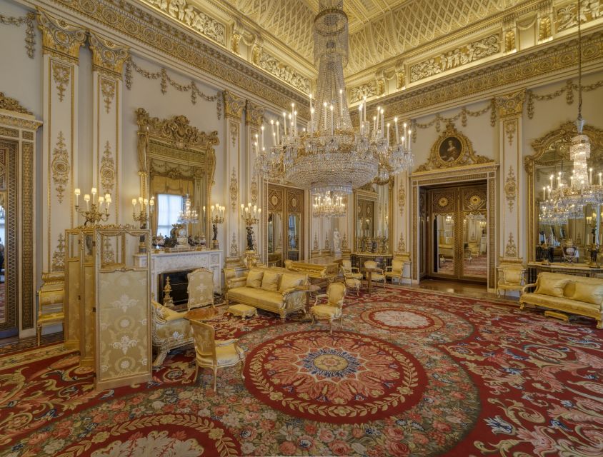 Buckingham Palace & Windsor Castle: Full-Day Tour - Windsor Castle: A Big Castle Day With State Apartments and St George’s Chapel