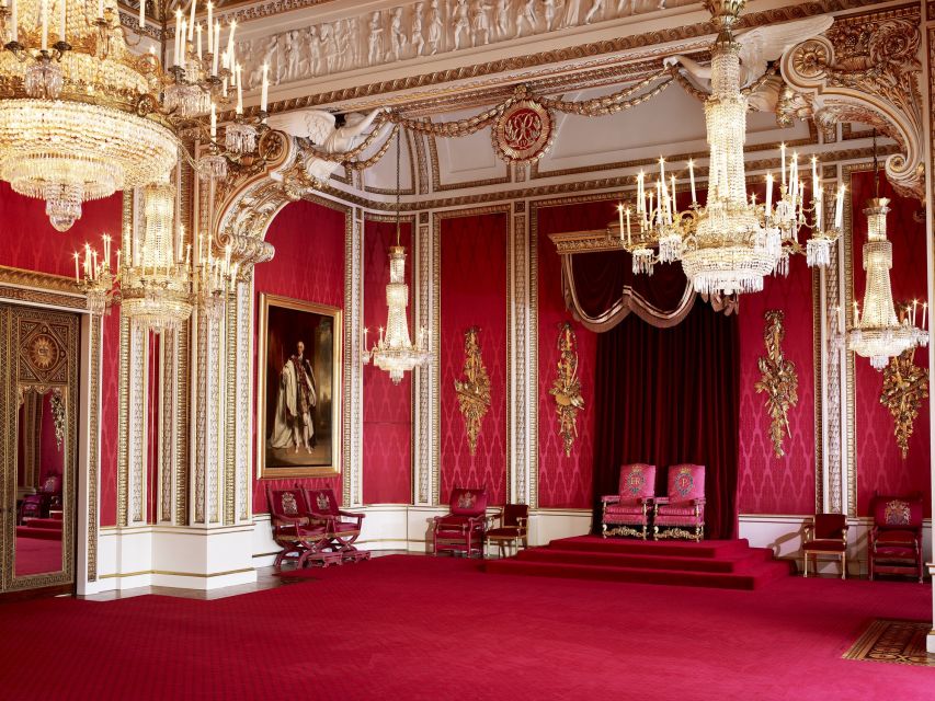 Buckingham Palace & Windsor Castle: Full-Day Tour - Bus Comfort and Onboard Extras: Worth It on a Long Day