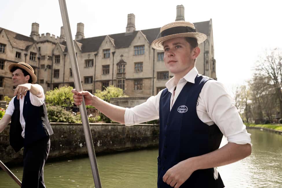 Cambridge: Punting Tour on the River Cam - Bring drinks, and let the boat handle the weather