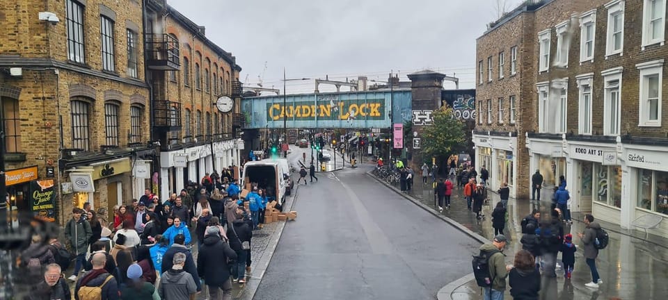 Camden Pub and Walking Tour - Primrose Hill Stories to Pembroke Castle Food Finish