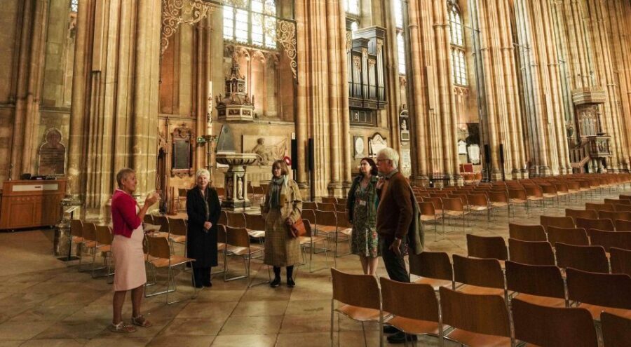Canterbury: City & Cathedral Private Guided Tour - Entering Canterbury Cathedral: 75 minutes that actually pays off