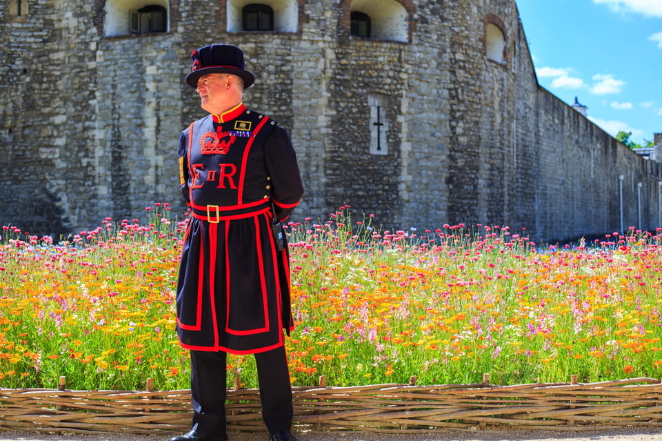Exclusive Beefeater Meet & Greet at the Tower of London - What you’ll see after the meet: Crown Jewels, White Tower, and the wards