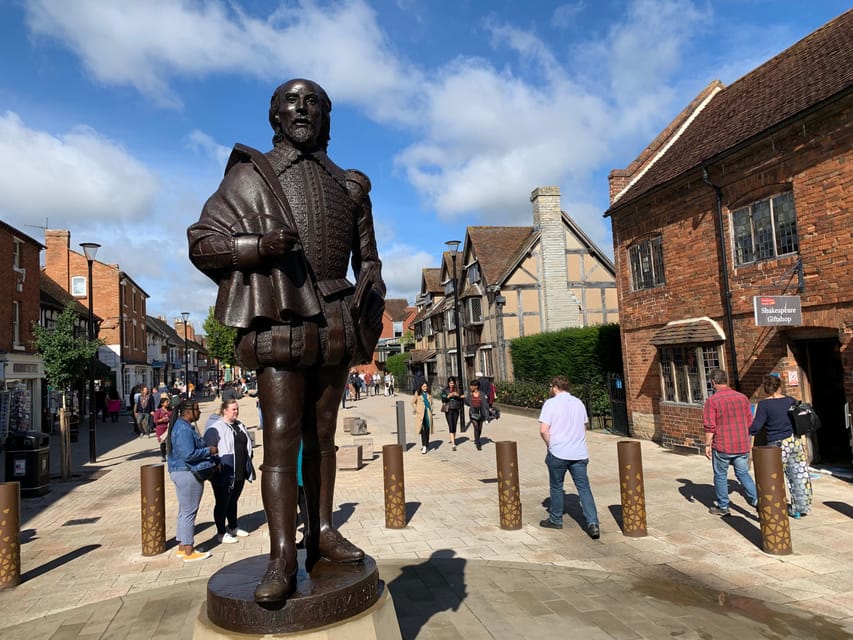 From Cambridge: Guided day trip to Stratford & The Cotswolds - Stratford-upon-Avon guided tour: Shakespeare’s hometown, explained on foot