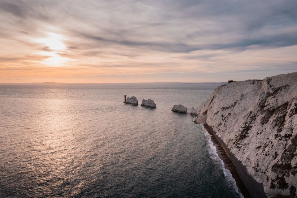 From London: 3-day Isle of Wight & the Southern Coast Tour - From Victoria to Portsmouth: the ferry start that sets the tone