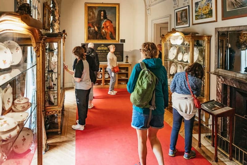 From London: Cotswolds, Blenheim Palace & Downtown Abbey - Bampton: Downton Abbey locations without the confusing bus rush