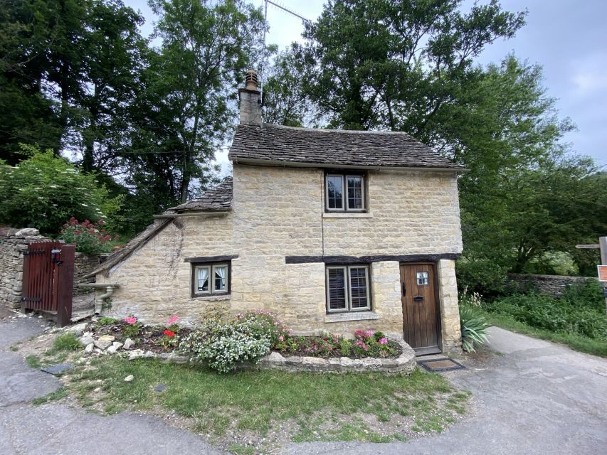 From London: Cotswolds Villages Guided Day Tour - Meeting point and what the private format changes