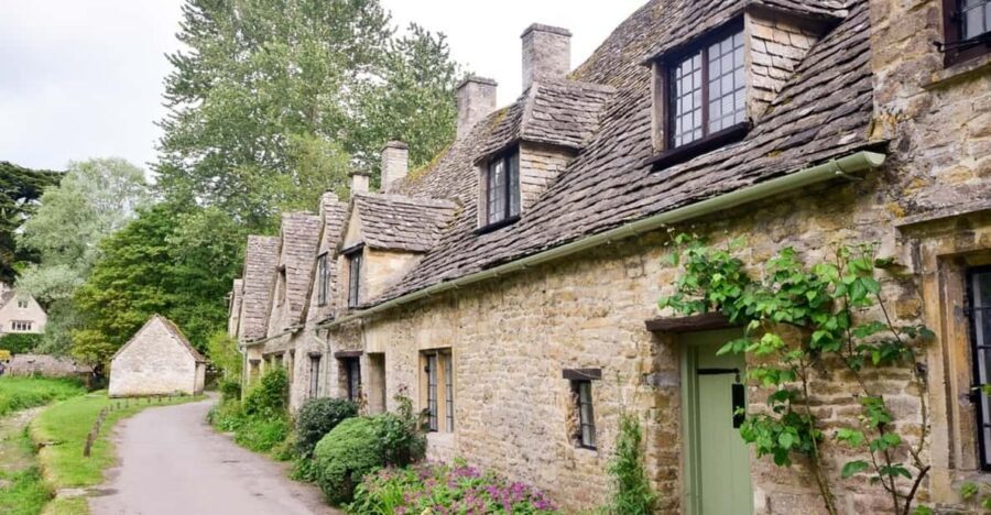 From London: Cotswolds Villages Small Group Day Tour - The En Route Scenic View Stops You’ll Actually Enjoy