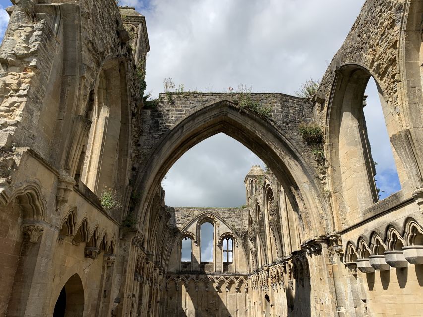 From London: Glastonbury and Cheddar Gorge Guided Day Trip - Why Glastonbury and Cheddar Gorge belong on the same day