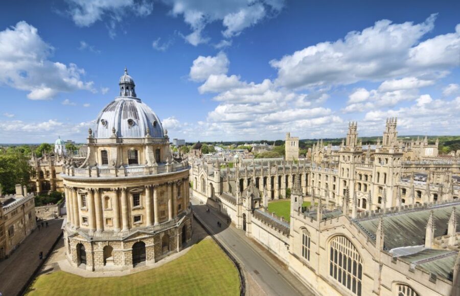 From London: Oxford and Cambridge Guided Day Tour - A fast taste of two university cities