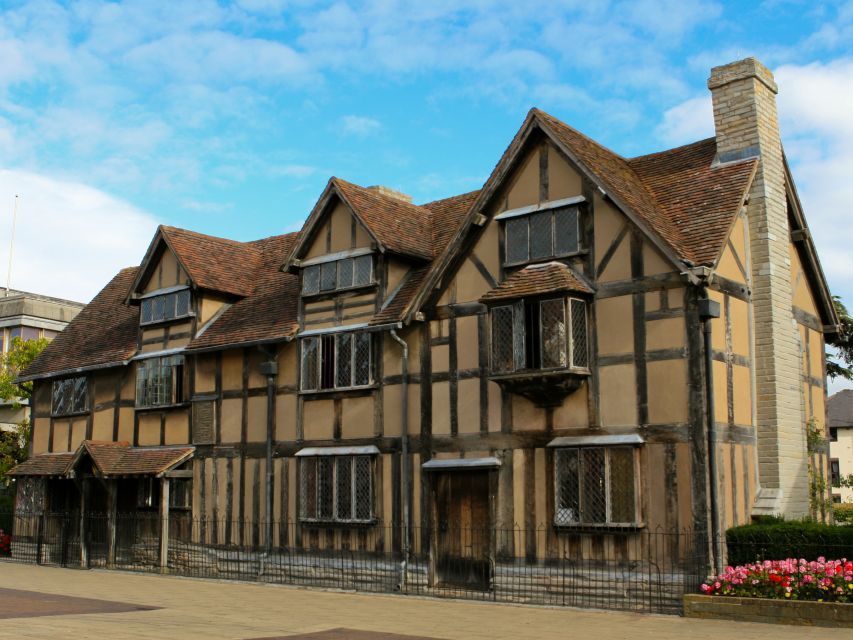 From London: Shakespeare's Stratford-upon-Avon Day Trip - Entry stops that define the day: Birthplace, New Place, and Hathaway’s Cottage