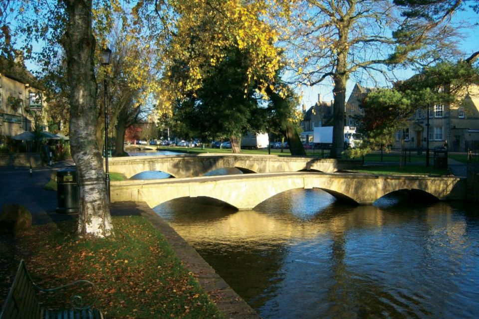 From London: Shakespeare's Stratford-upon-Avon Day Trip - The role of guides and how the narration can change your day