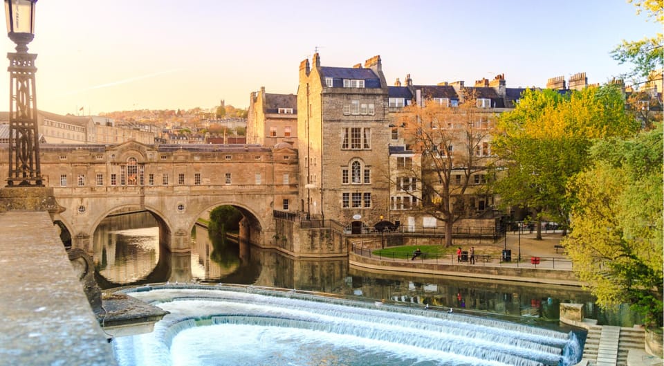 From London: Small Group Stonehenge, Bath & Cotswolds Tour - Stonehenge: How to Make 105 Minutes Feel Like More