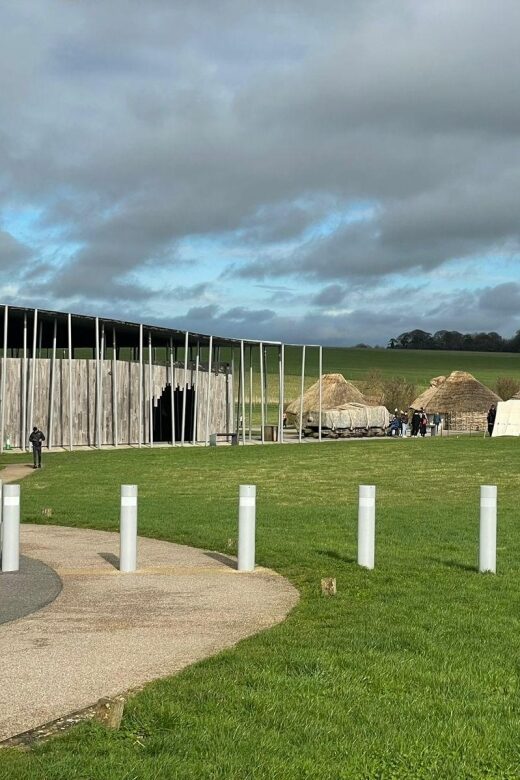 From London: Stonehenge and Windsor Castle Day Trip - Digital Guide Booklet vs Requesting a Human Guide