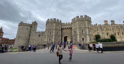 From London: Windsor Castle & Stonehenge Private Day Trip - Starting in London: 8:30 Pickup and Van Comfort That Actually Helps