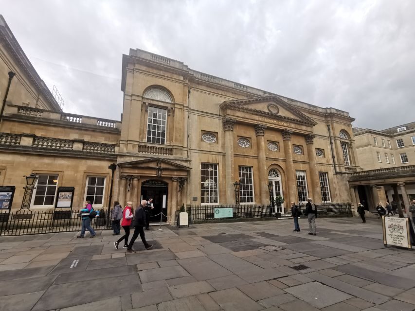 From Southampton: Stonehenge and Bath Guided Day Trip - The Drive to Stonehenge: Where the Day’s Mood Shifts