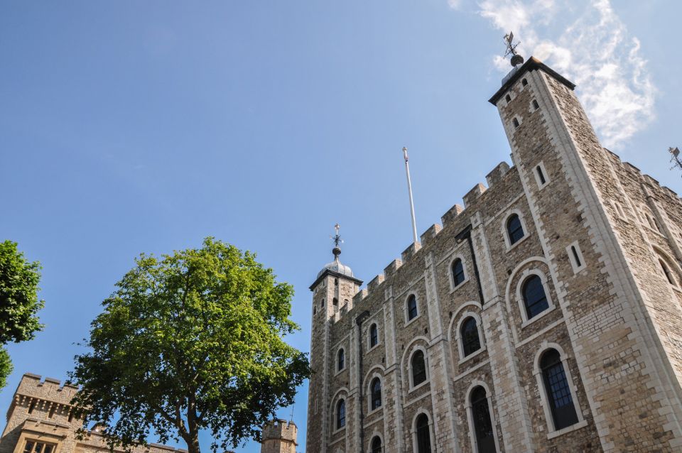 Full-Day London Experience: Tower, St. Pauls, Cruise & Guard - The bus segment: Big Ben and the Houses of Parliament without the stress