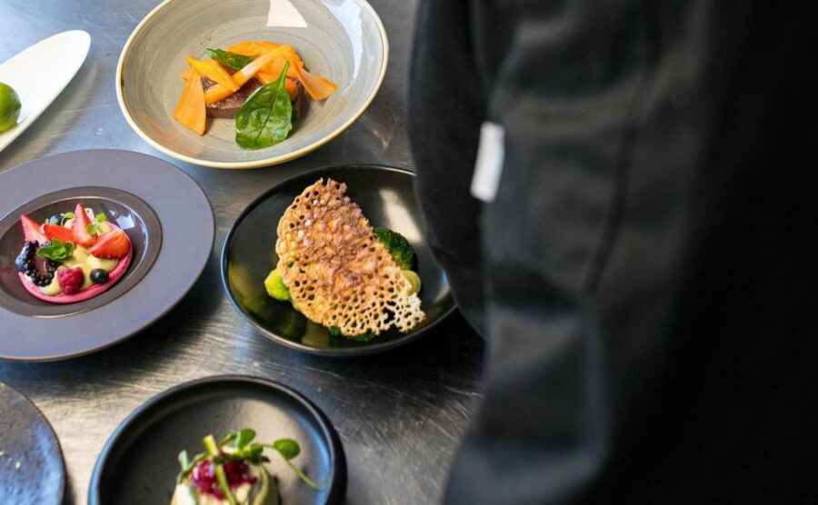 Gastronomic 6-course fine-dining dinner on Luxury London Bus - Onboard rules, smart casual style, and what to plan for