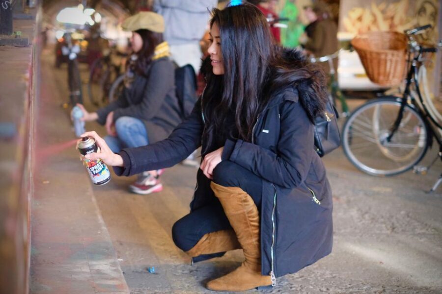 Gin Safari: Boozy London History on Two Wheels - The Thames-to-markets shift: Borough Market and the snack issue