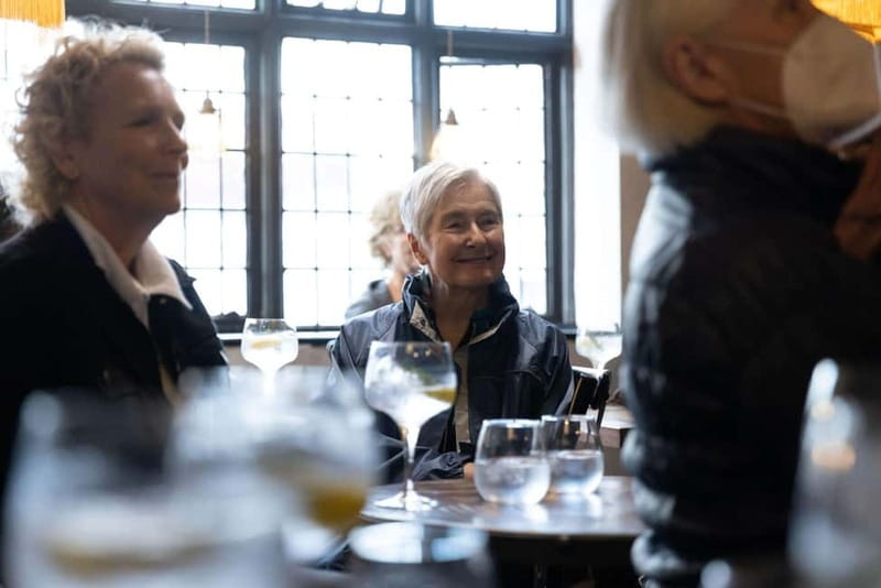 Gin Tasting at Judith’s, Shakespeare Distillery - Practical tips for your visit on High Street