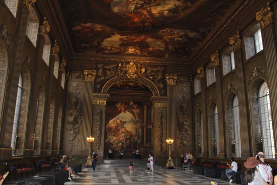 Greenwich Film Locations Tour - The 1.5-hour format: fast, guided, and best with comfy shoes