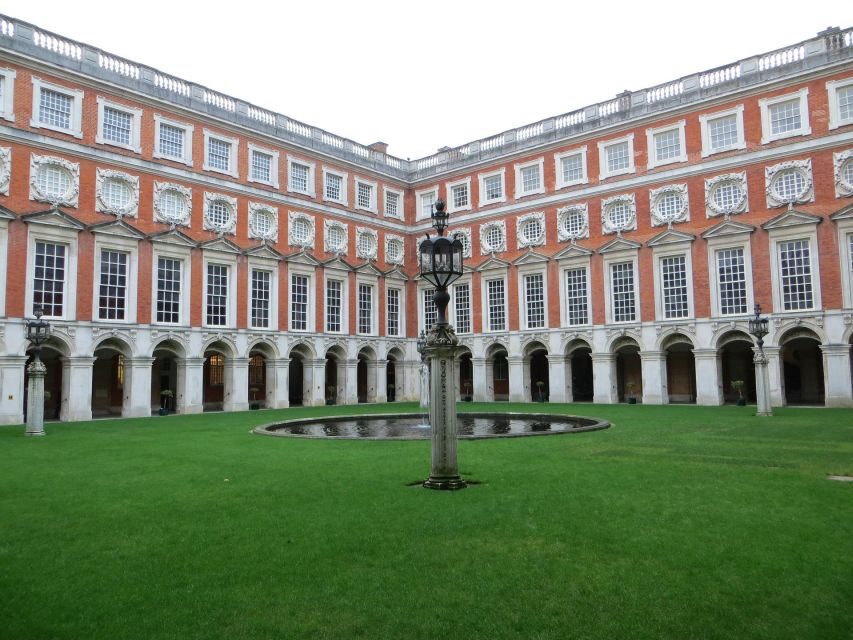 Hampton Court Palace Private tour With Fast Track Entry - Maze and the Great Vine: gardens that steal the show