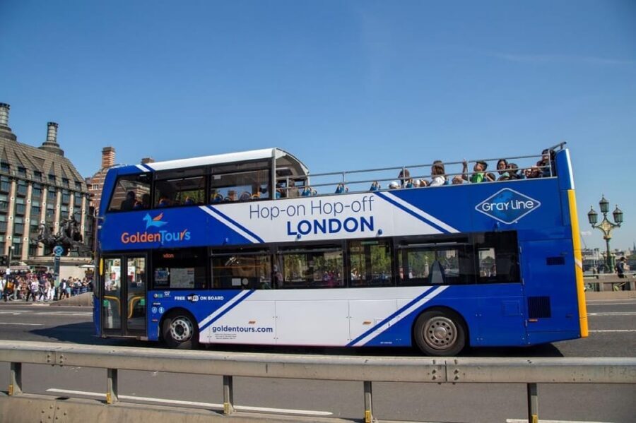 Hop-on Hop-off London Bus Tour & The London Dungeon - How the Golden Tours hop-on hop-off bus actually works