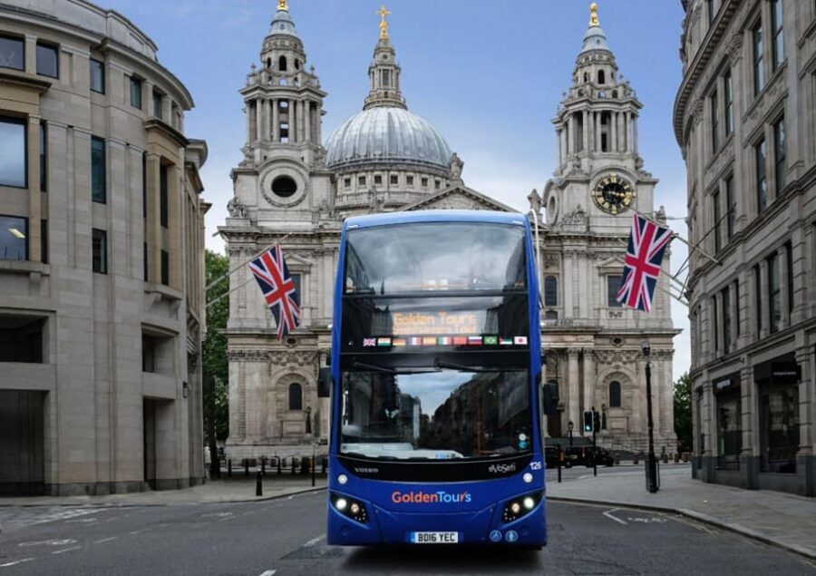Hop-on Hop-off London Bus Tour & The London Dungeon - When to add extra attractions (and when to keep it simple)