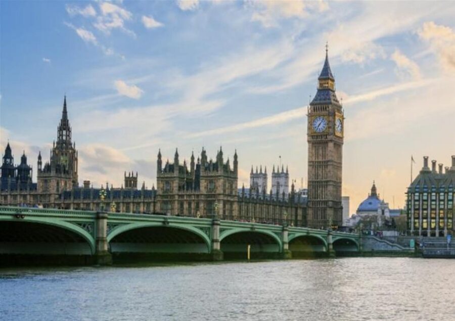 Hop-on Hop-off London Bus Tour & Westminster Abbey - Thames boat ride: the quick win that breaks up the day