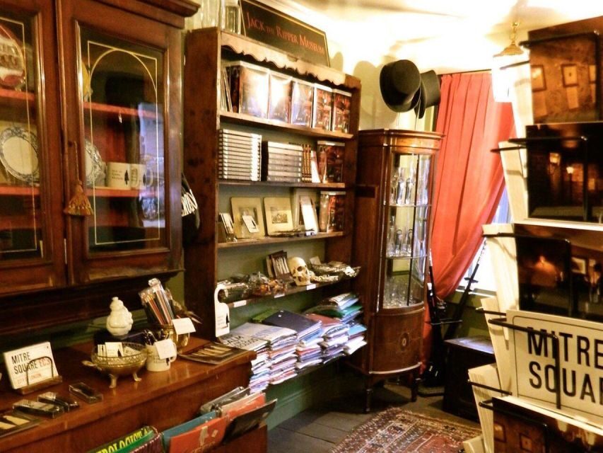 Jack The Ripper Museum & See 30+ London Top Sights Tour - Meeting at The Ritz (next to the red telephone boxes) and starting smart
