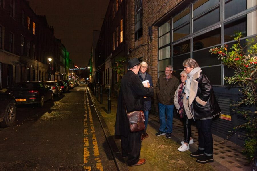 Jack the Ripper Walking Tour: Murder, Mystery, & the Women - Entering Whitechapel for a murder case you still can’t solve