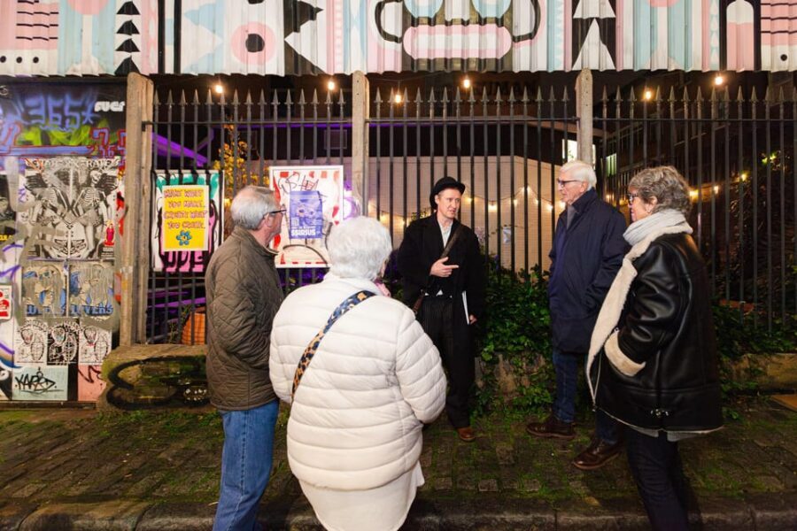 Jack the Ripper Walking Tour: Murder, Mystery, & the Women - Police failures, suspects, and why the mystery stayed open