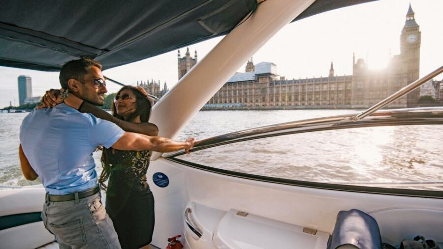 London: 2 hour private luxury yacht hire on the River Thames - Private Sunseeker Superhawk: why this feels different on the Thames