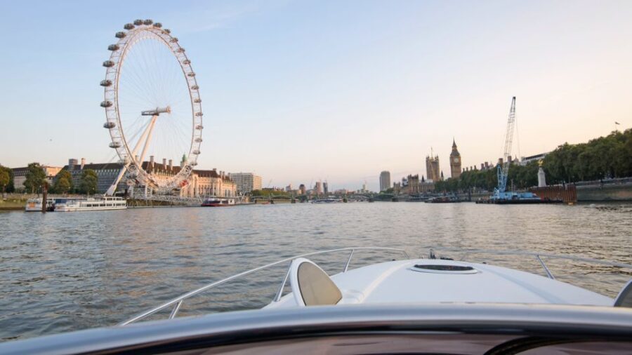 London: 2 hour private luxury yacht hire on the River Thames - Getting on board at Imperial Wharf Marina in Chelsea