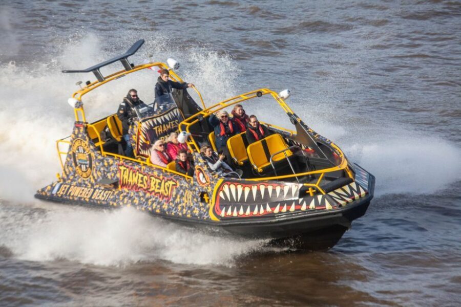 London: 40-Minute Thames Beast Jetboat Tour - Gear, clothing, and comfort: the stuff that makes or breaks the day