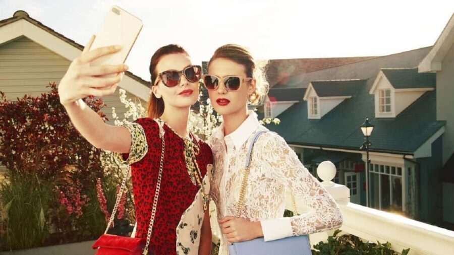 London: Bicester Village Shopping Day Trip with Coach Ride - The Coach Ride Out: Comfort, Wi‑Fi, and a No-Stress Start