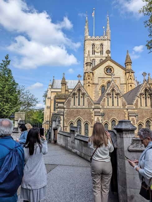 London: Borough Market Food Tour with Local Guide - Price and value: what $113.15 really buys you