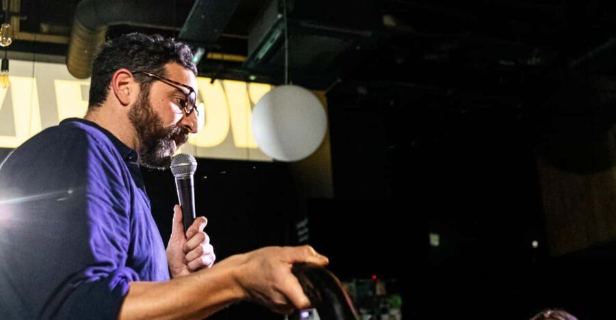 London: Bottomless Brunch Comedy - The Ding Dong Gong Show - The 1pm Start: Pizza Plus 90 Minutes of Bottomless Drinks