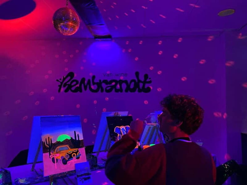 London: Bottomless Sip & Paint in the Dark - Key Highlights You’ll Actually Care About