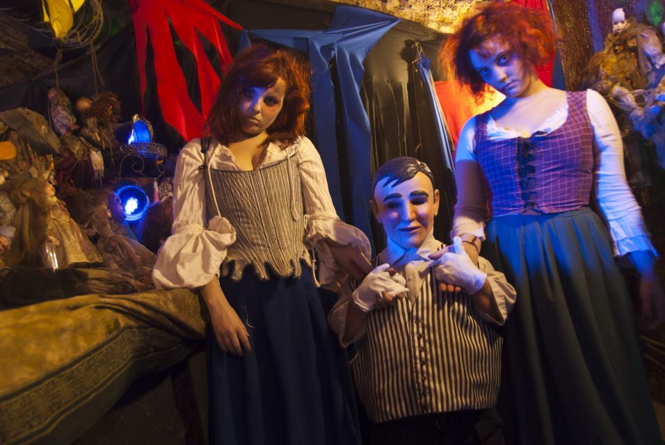 London Bridge Experience and Tombs Entrance Ticket - What You Get: Vault Show Plus London Tombs Scare Maze