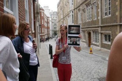 London: Bridget Jones 2–Hour Walking Tour - Starting at Temple Underground: a quick way to get into the story