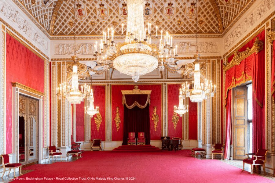 London: Buckingham Palace State Rooms & Royal Walking Tour - Clarence House and St James’s Palace: seeing today’s monarchy’s roots