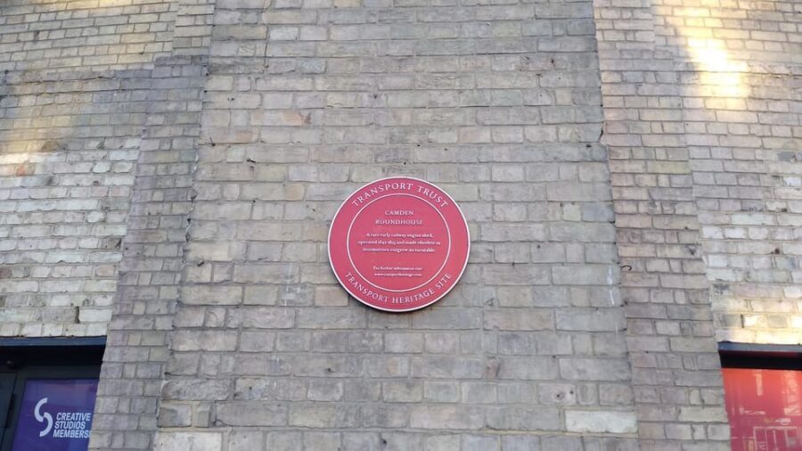 London: Camden Rock and Roll Music Walking Tour - Amy Winehouse stops: home, hangout, and why location matters