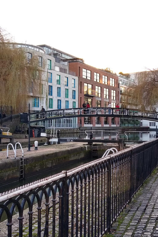 London: Camden Rock and Roll Music Walking Tour - Where you start at Chalk Farm Station, and why it helps