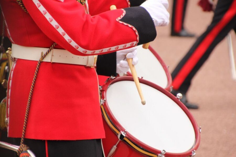 London: Changing of the Guard Private Group or Family Tour - Getting the best view without turning it into a stress test