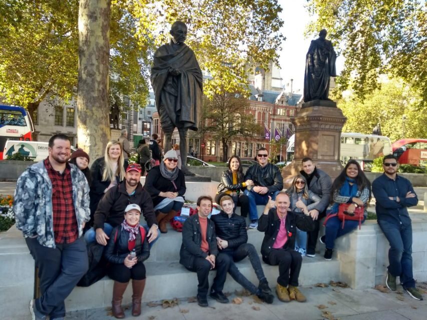 London: Changing of the Guard & Westminster Abbey - Buckingham Palace: the photo stop you can actually enjoy