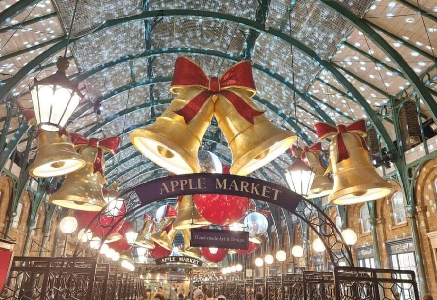 London: Christmas Lights Guided Walking Tour - Mayfair: elegant lighting and the feeling of a different London