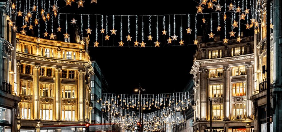 London: Christmas Lights Self Guided Walking Tour - Who this Christmas lights walk is best for