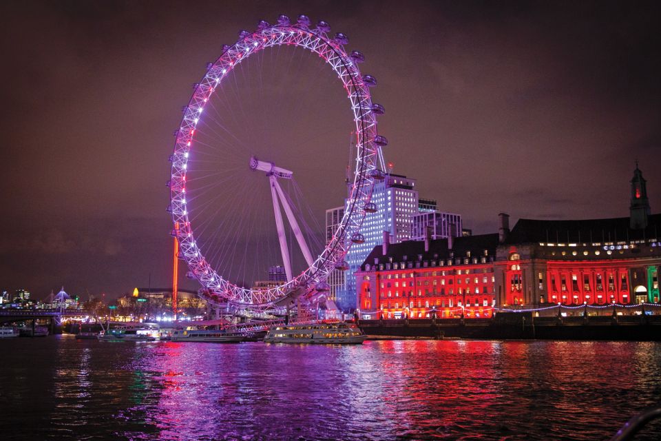 London: Christmas Party Dinner Cruise - The 4-hour route: Tower toward Canary Wharf